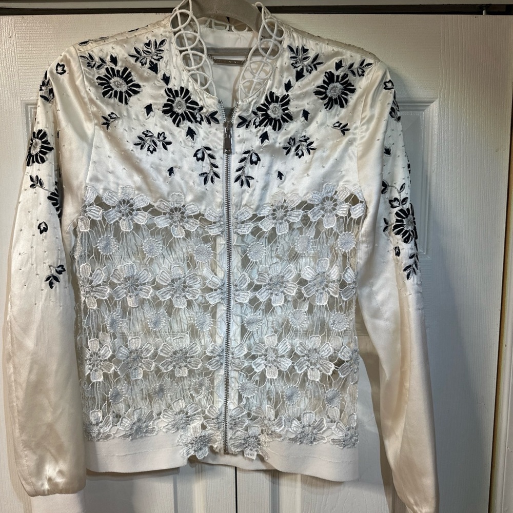 Tahari Elle Lace silk Bomber white black silver Jacket